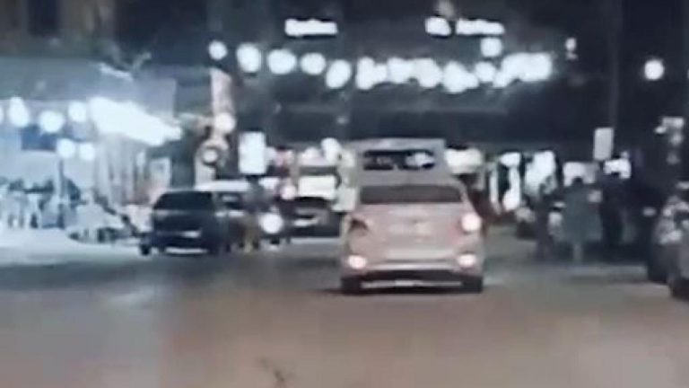 Katil İsrail Batı Şeria'da aracı bombaladı: 2 Filistinli öldü