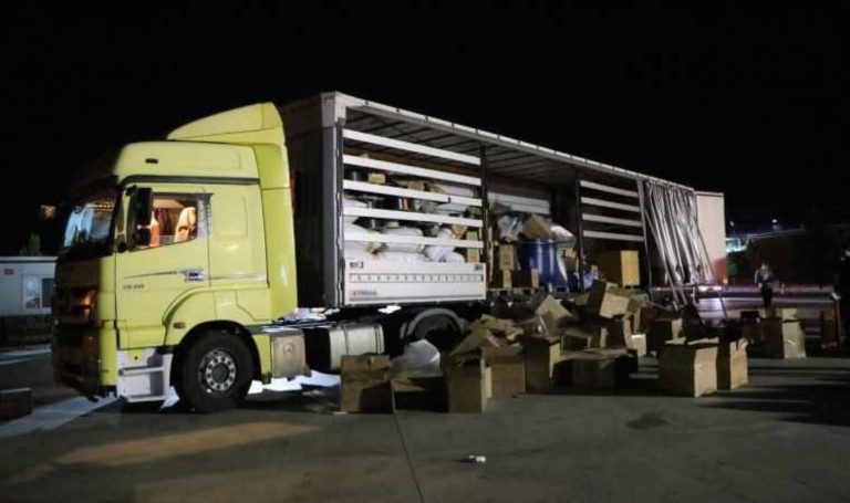 Kamyondaki deterjan kutuları arasında 491 kilo kokarca ele geçirildi – Son Dakika Türkiye Haberleri