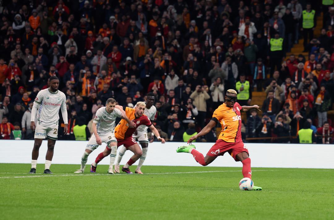 532949_galatasaray --- Kemmapor-Maci-Foto-Murat