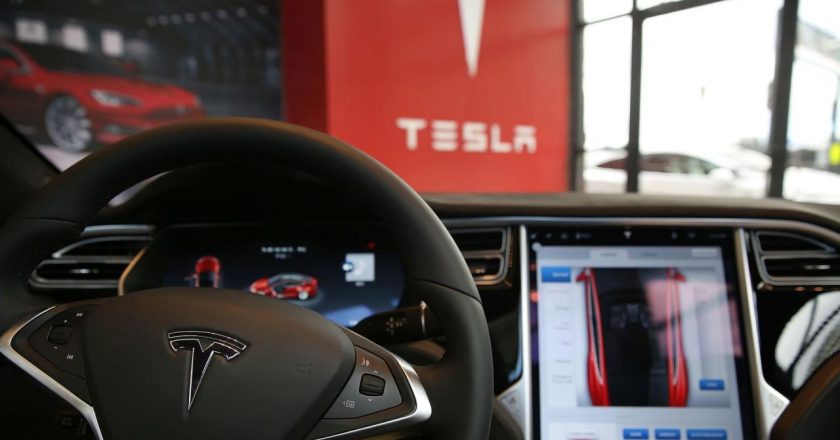 Tesla’nın piyasa değeri 1 trilyon doların altına düştü