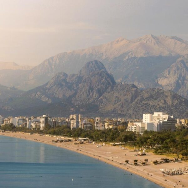 Satılık villa Antalya fırsatları ile hayallerinizdeki yaşam alanına kavuşun
