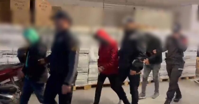 Mersin’de yasadışı bahis çetesi çökertildi: 13 gözaltı!