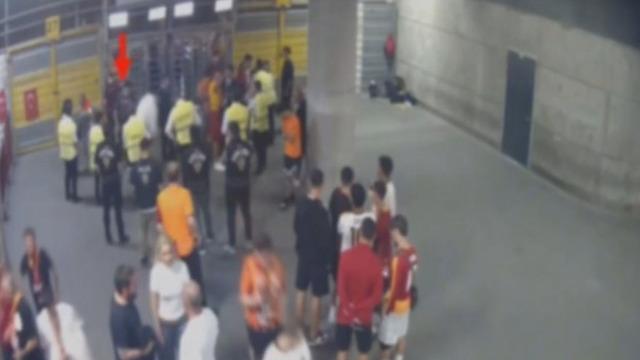 Galatasaray – Göztepe maçında karaborsa bilet satan şüpheli tutuklandı